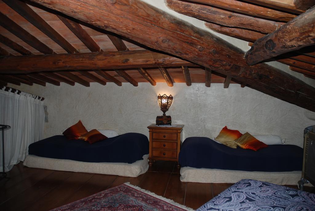 Podere Le Buche Pelago Екстериор снимка